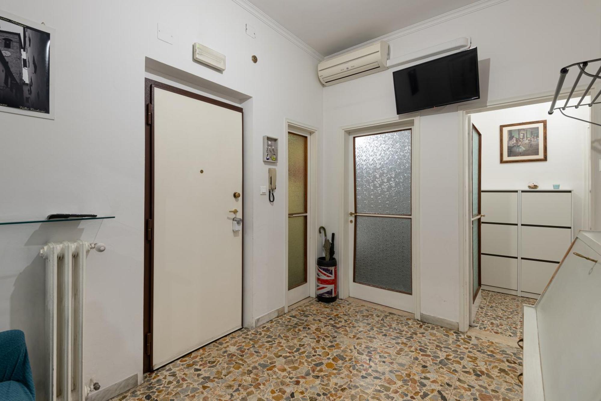 Comfortable Apartment 10 Minutes From City Center Floransa Dış mekan fotoğraf