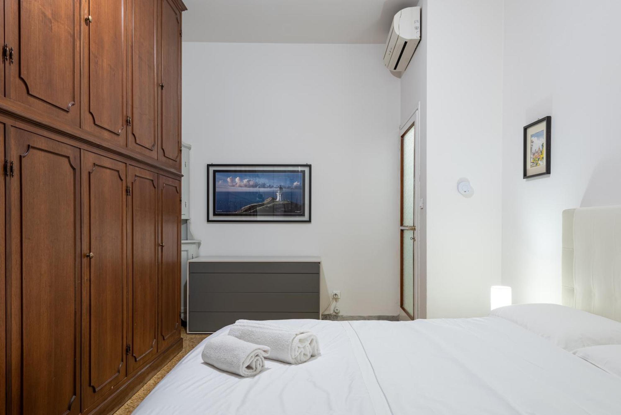 Comfortable Apartment 10 Minutes From City Center Floransa Dış mekan fotoğraf